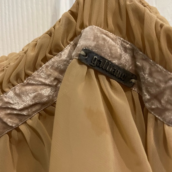 Originally John Galliano Top , excellent condition , made in Italy - Picture 2 of 5